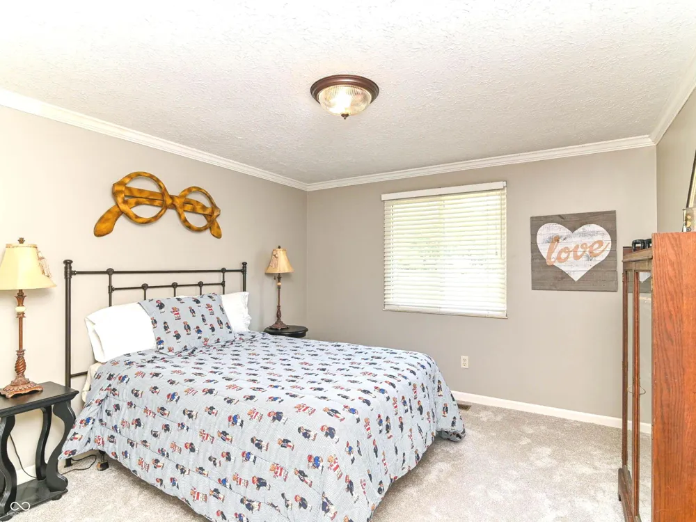 8442 Duncaster Court Indianapolis, IN 46256