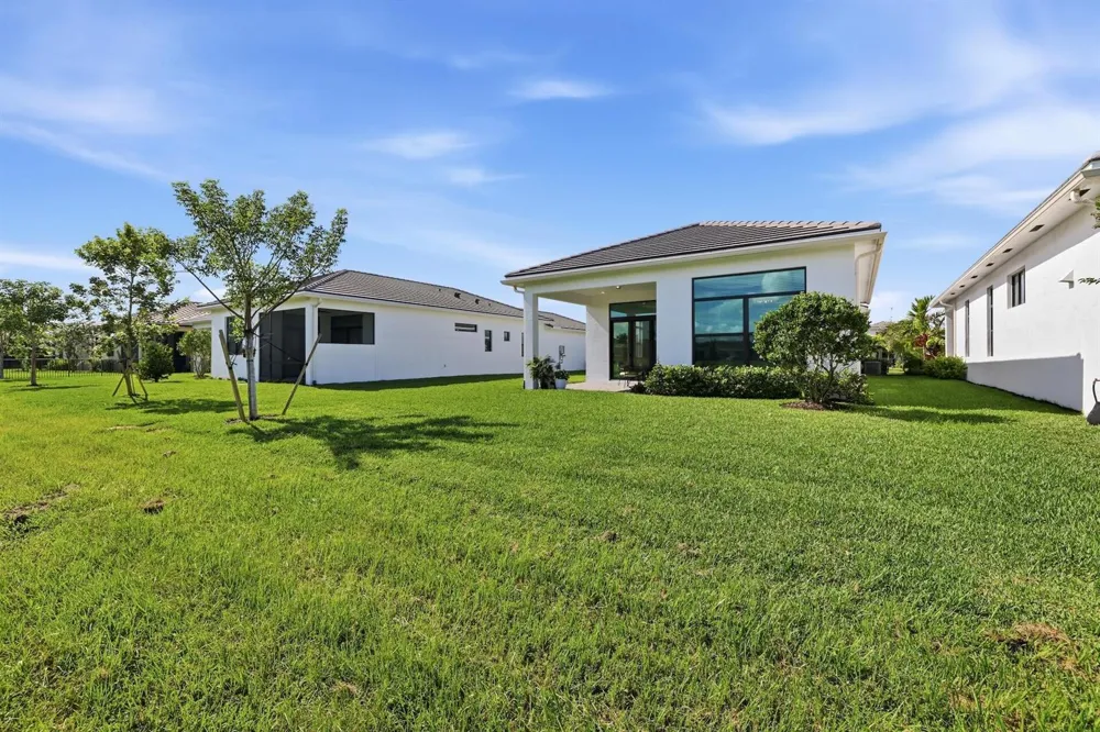 4853 Saint Armands Way Westlake, FL 33470