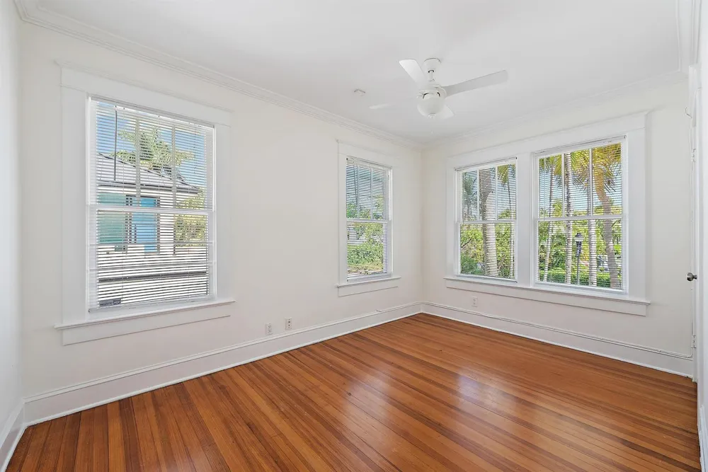228 9TH STREET West Palm Beach, FL 33401