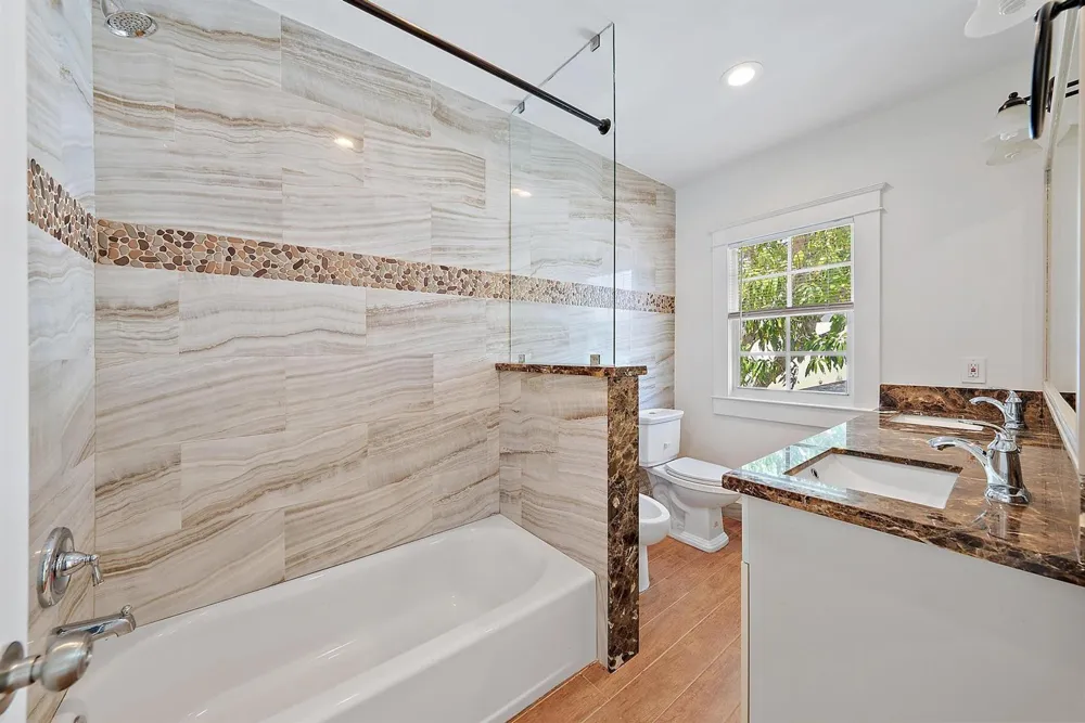 228 9TH STREET West Palm Beach, FL 33401