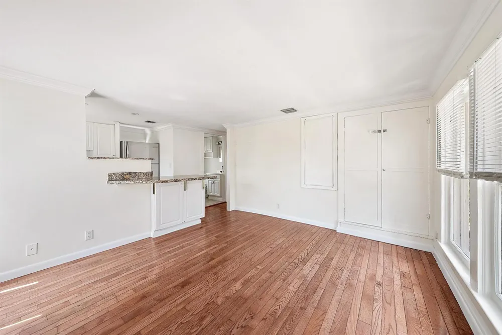 228 9TH STREET West Palm Beach, FL 33401