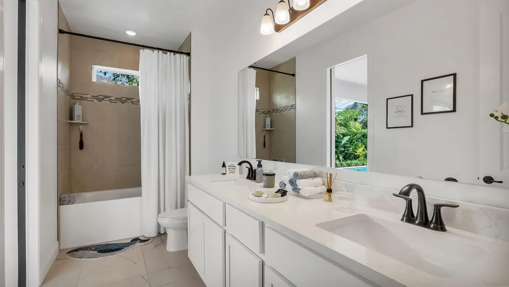 1715 SW Apache Avenue Port St. Lucie, FL 34953
