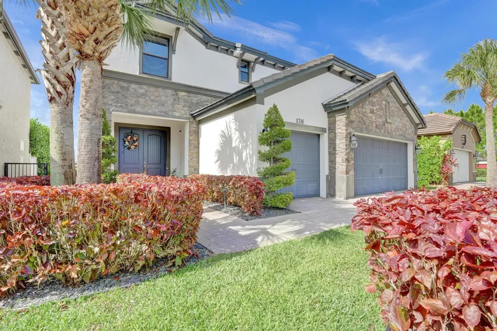 5716 Sandbirch Way Lake Worth, FL 33463
