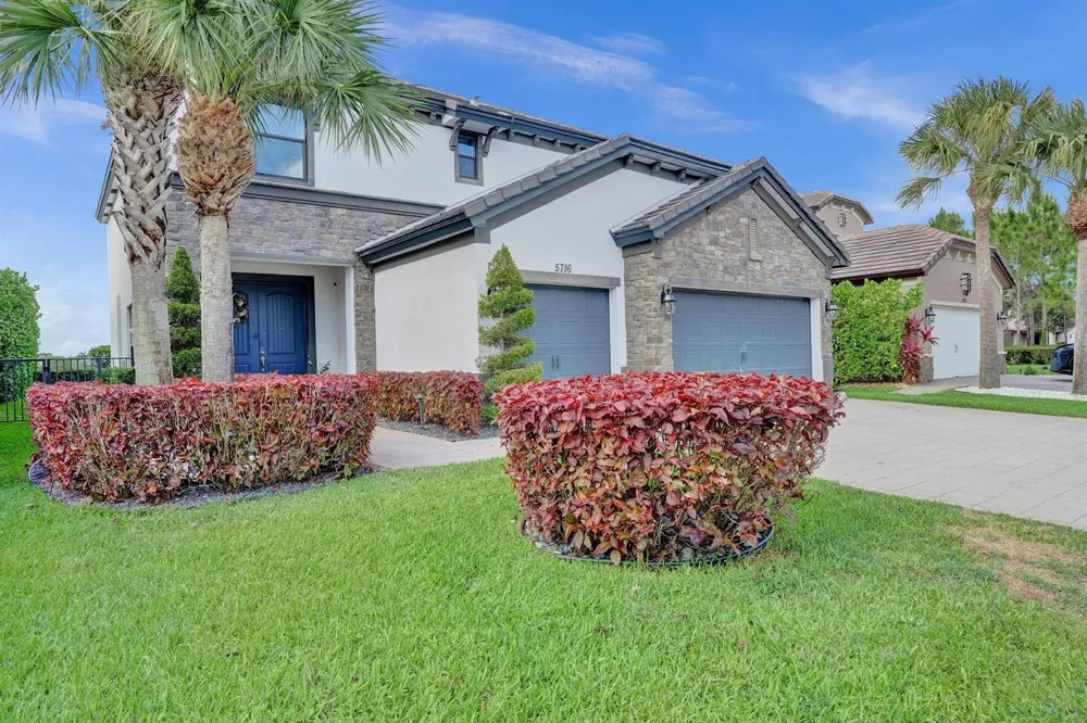 5716 Sandbirch Way Lake Worth, FL 33463