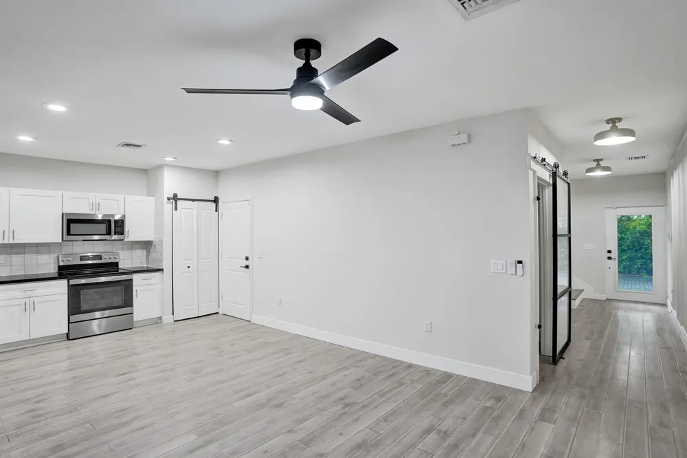 1035 NW 2ND AVENUE Fort Lauderdale, FL 33311