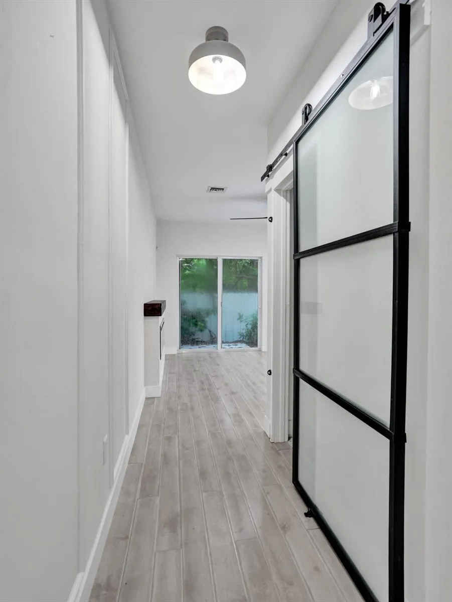 1035 NW 2ND AVENUE Fort Lauderdale, FL 33311