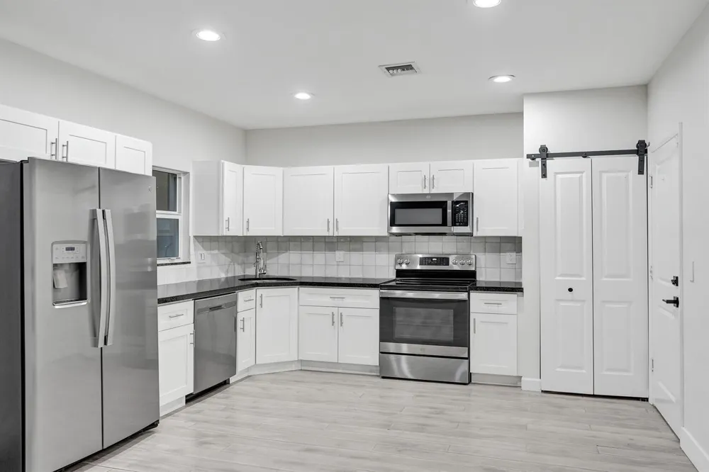 1035 NW 2ND AVENUE Fort Lauderdale, FL 33311