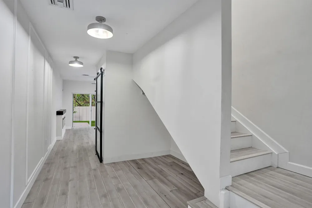 1035 NW 2ND AVENUE Fort Lauderdale, FL 33311