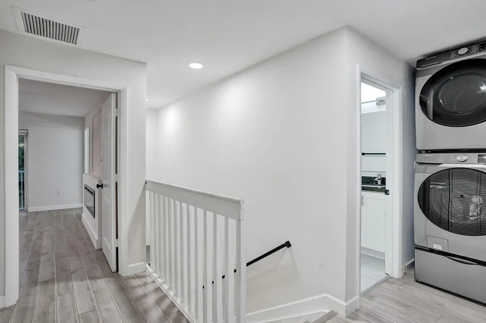 1035 NW 2ND AVENUE Fort Lauderdale, FL 33311