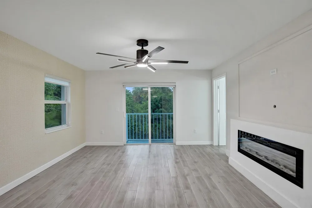 1035 NW 2ND AVENUE Fort Lauderdale, FL 33311