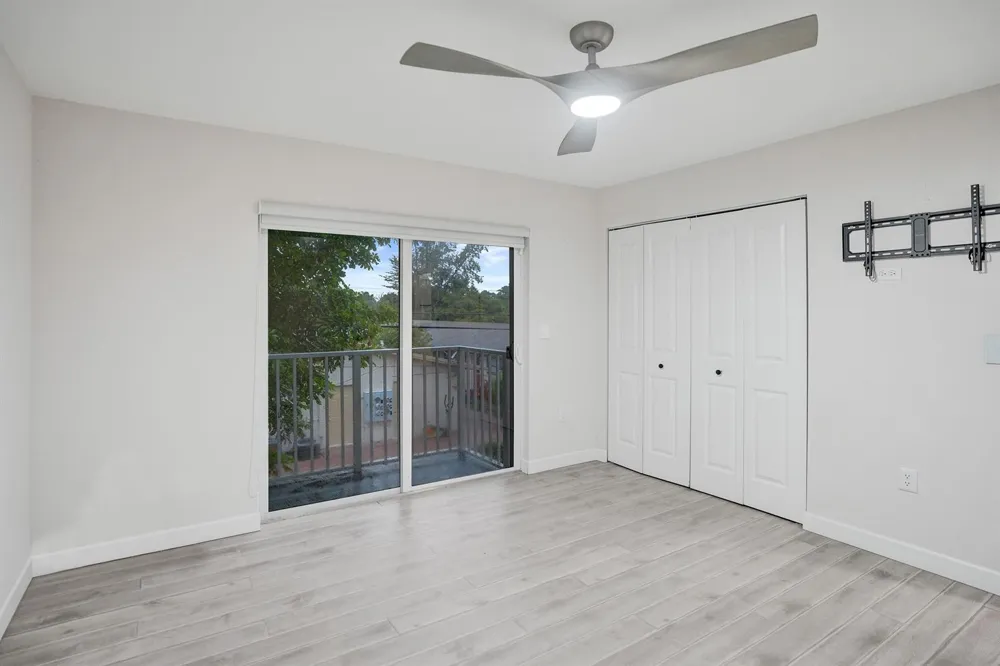 1035 NW 2ND AVENUE Fort Lauderdale, FL 33311