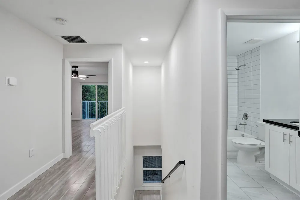 1035 NW 2ND AVENUE Fort Lauderdale, FL 33311