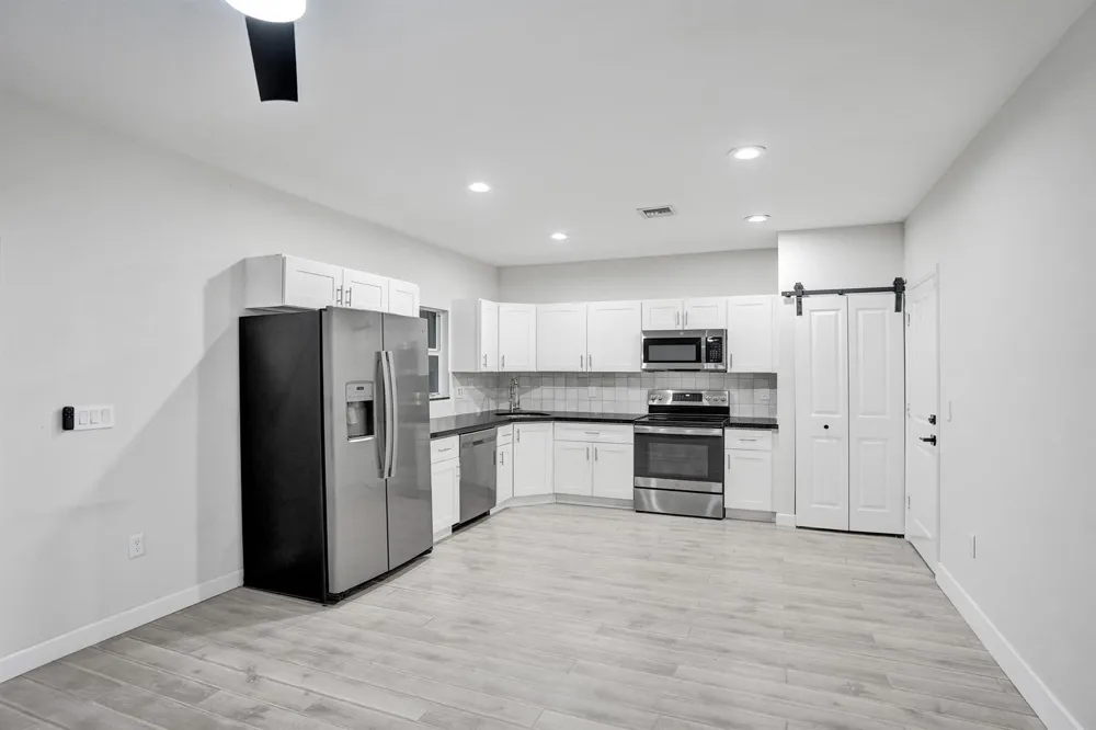1035 NW 2ND AVENUE Fort Lauderdale, FL 33311
