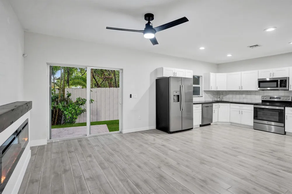 1035 NW 2ND AVENUE Fort Lauderdale, FL 33311