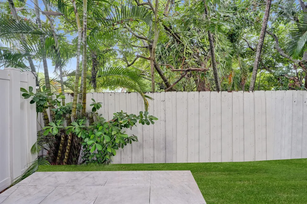 1035 NW 2ND AVENUE Fort Lauderdale, FL 33311