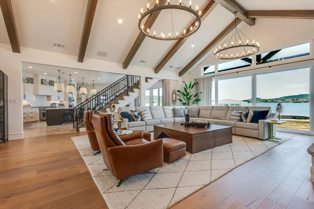 1011 Possum Point Graford, TX 76449