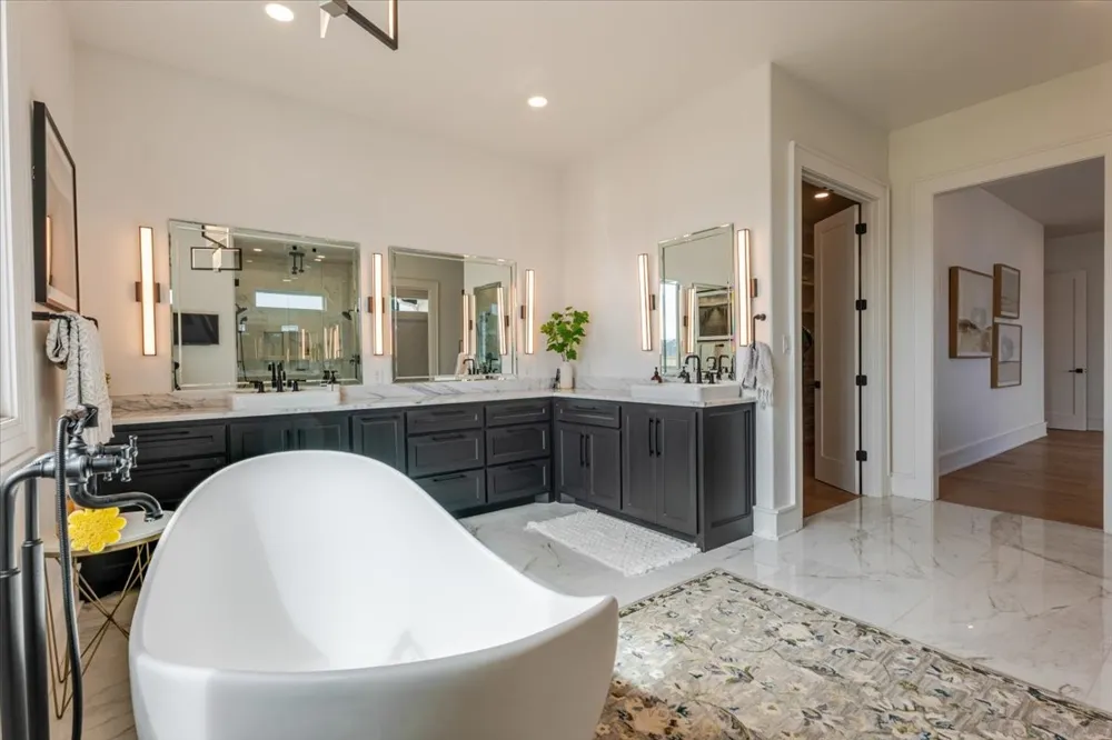 1011 Possum Point Graford, TX 76449