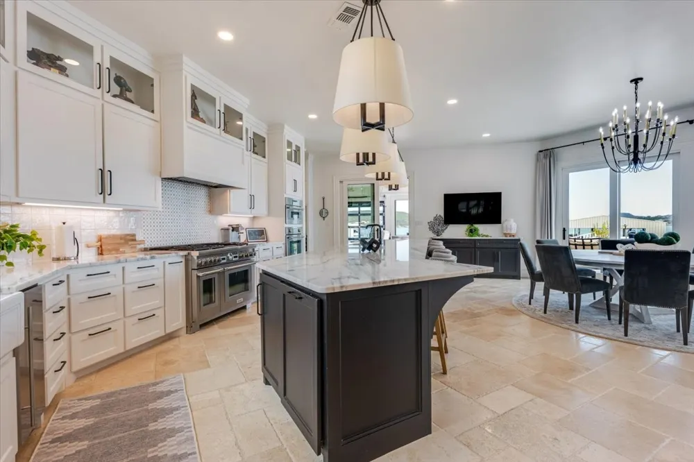 1011 Possum Point Graford, TX 76449