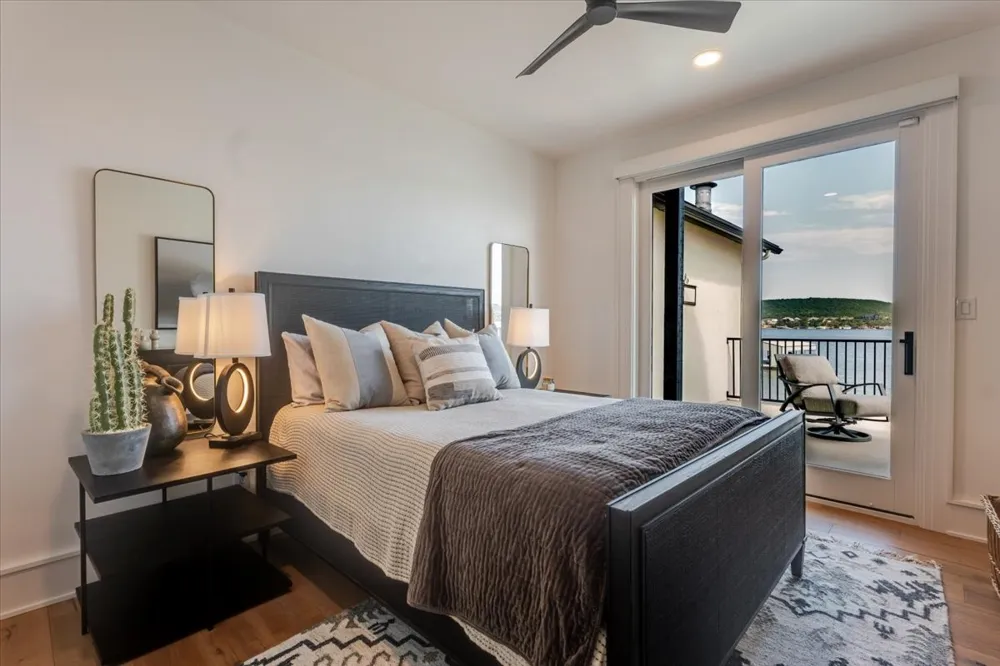 1011 Possum Point Graford, TX 76449