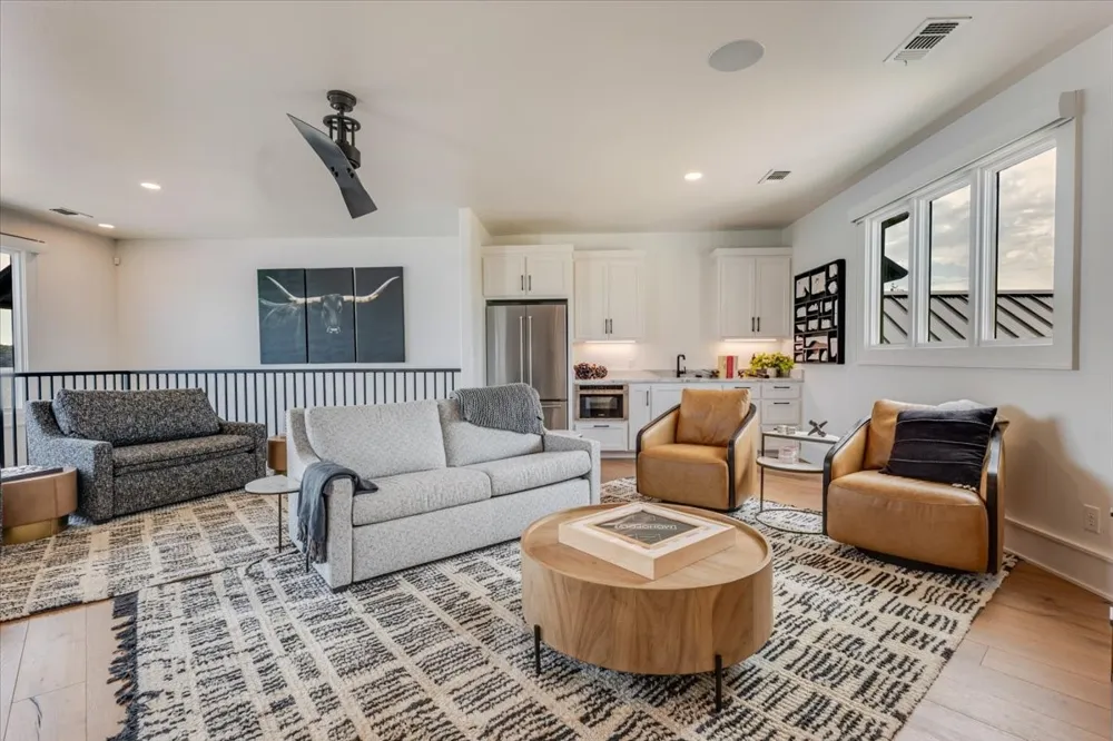 1011 Possum Point Graford, TX 76449