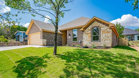 2714 Austin Drive