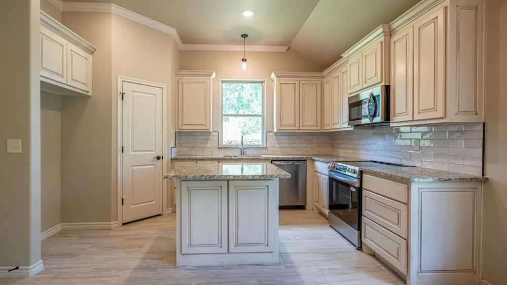 2714 Austin Drive Granbury, TX 76048