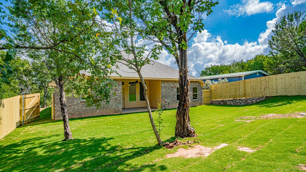 2714 Austin Drive Granbury, TX 76048