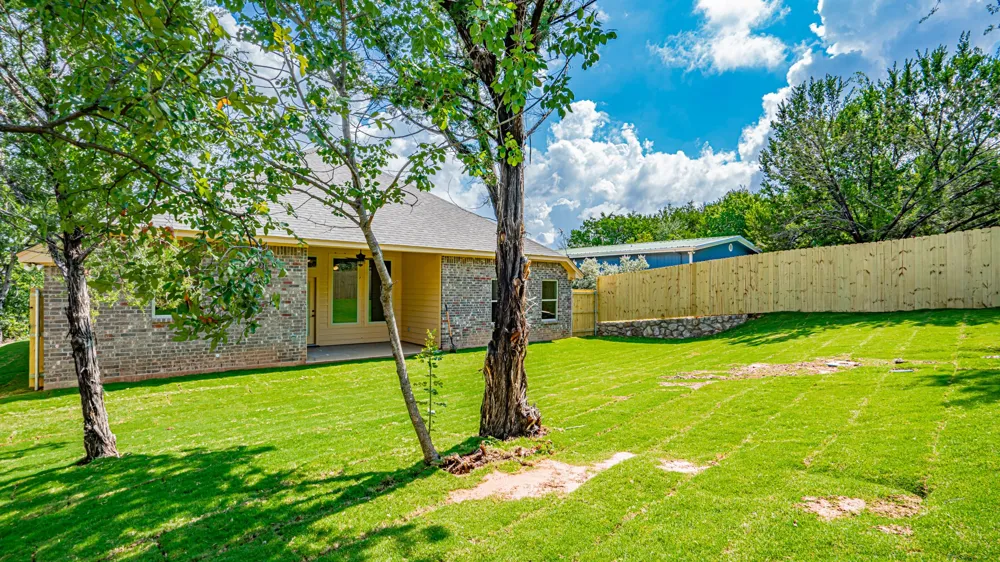 2714 Austin Drive Granbury, TX 76048