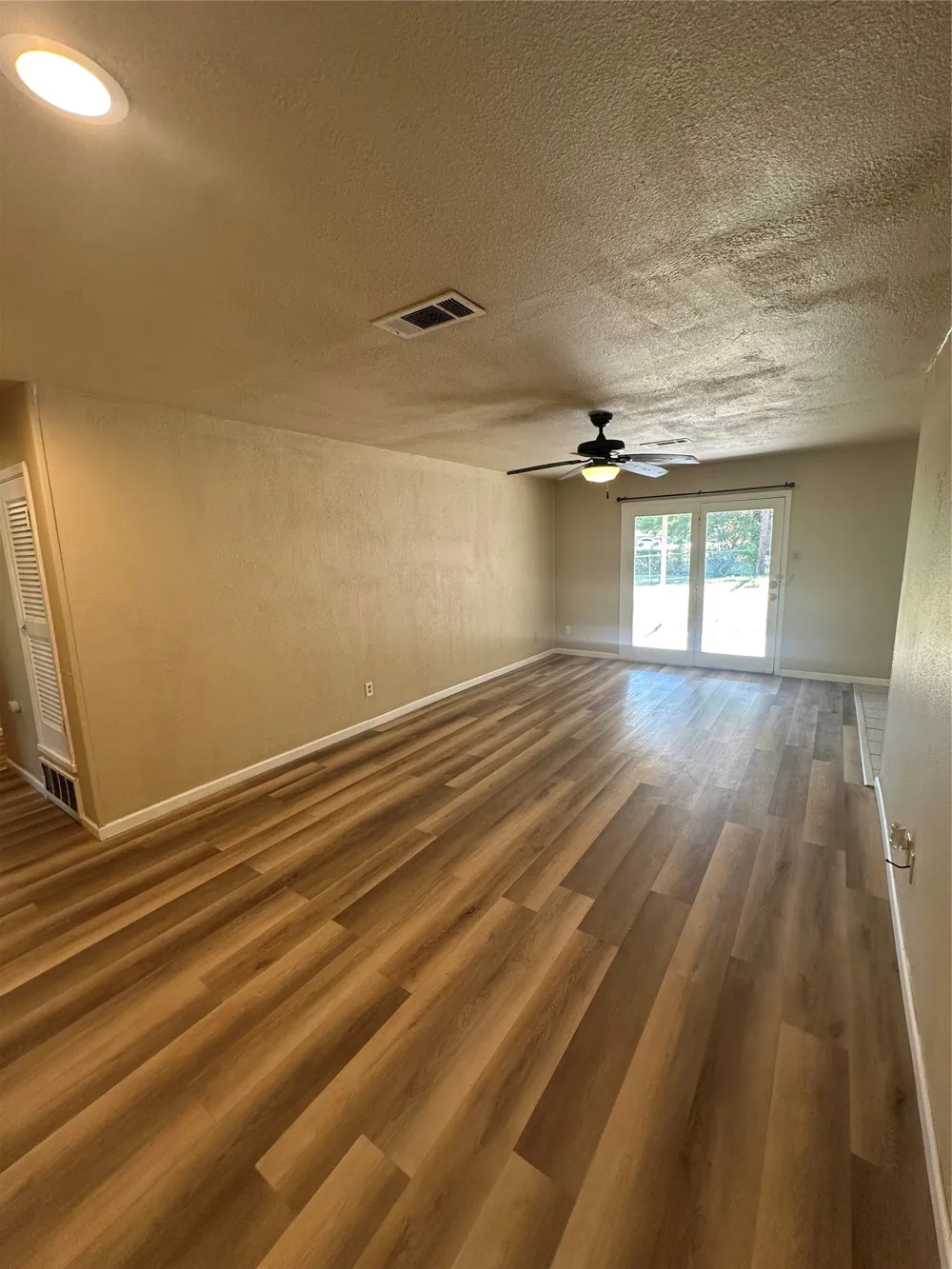 5001 Cummings Drive North Richland Hills, TX 76180