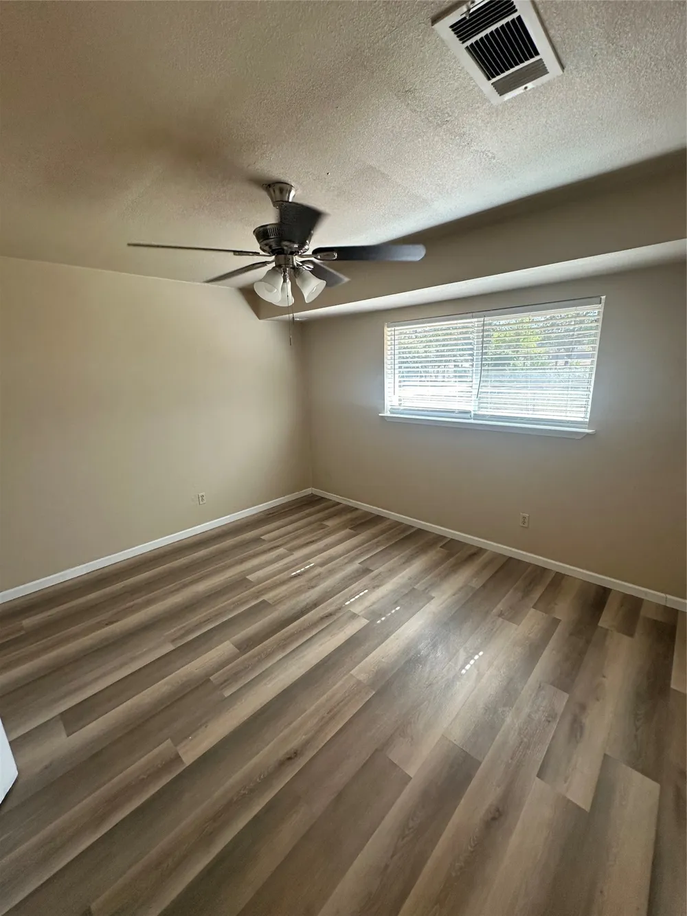 5001 Cummings Drive North Richland Hills, TX 76180