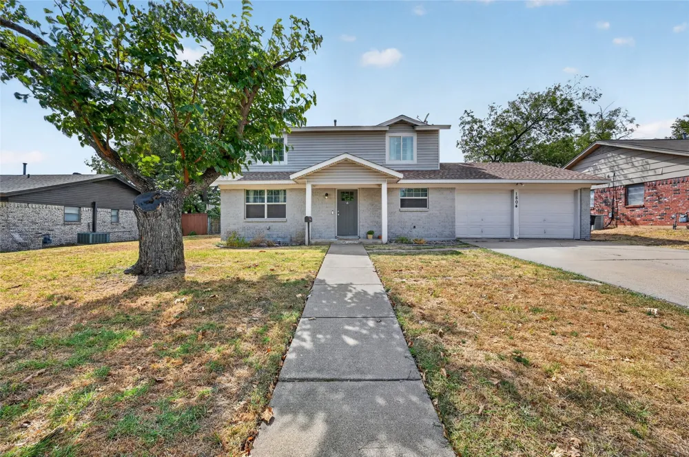 1804 Mims Street Fort Worth, TX 76112