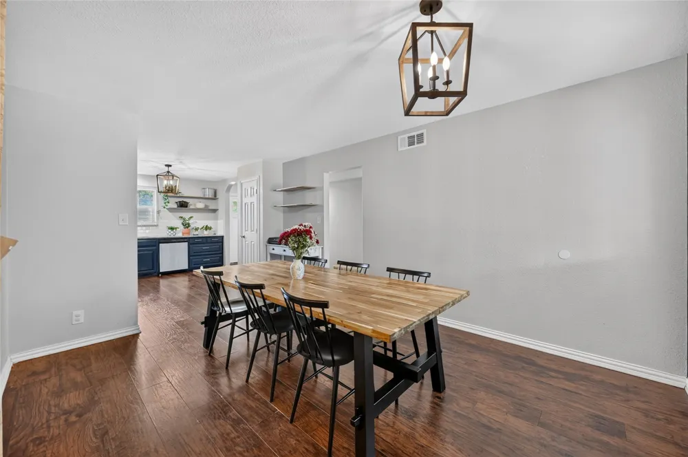 1804 Mims Street Fort Worth, TX 76112