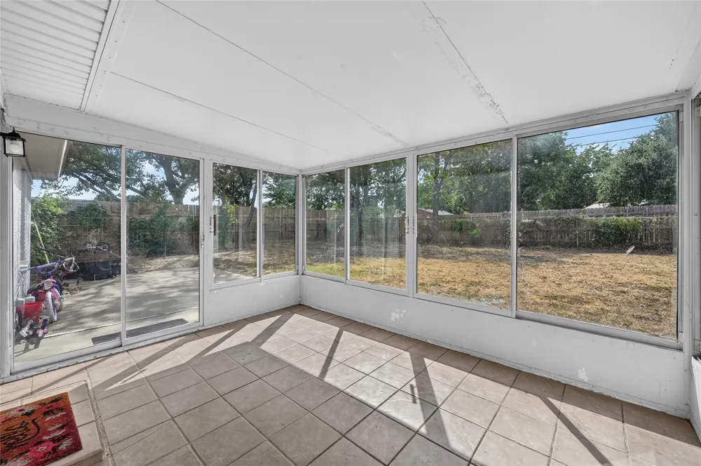 1804 Mims Street Fort Worth, TX 76112
