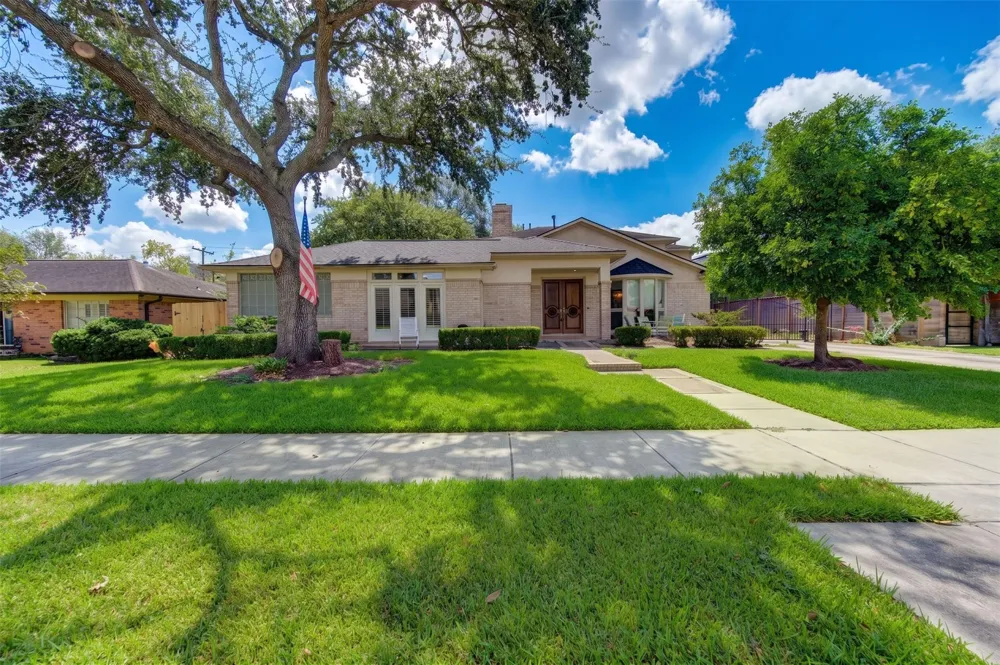 4967 Dumfries Drive Houston, TX 77096