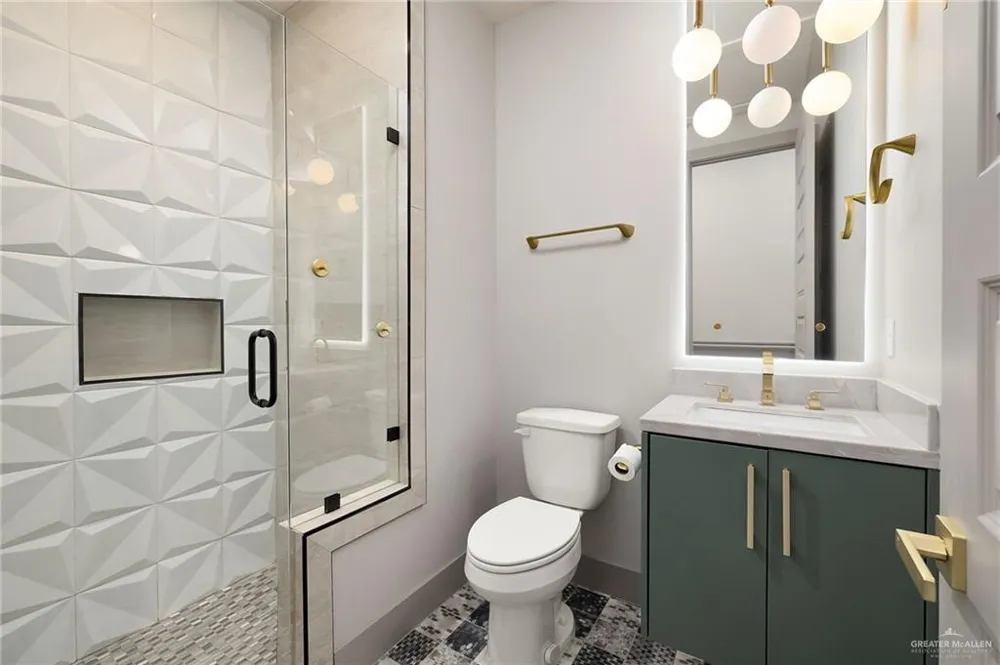3808 Zenker Avenue McAllen, TX 78504