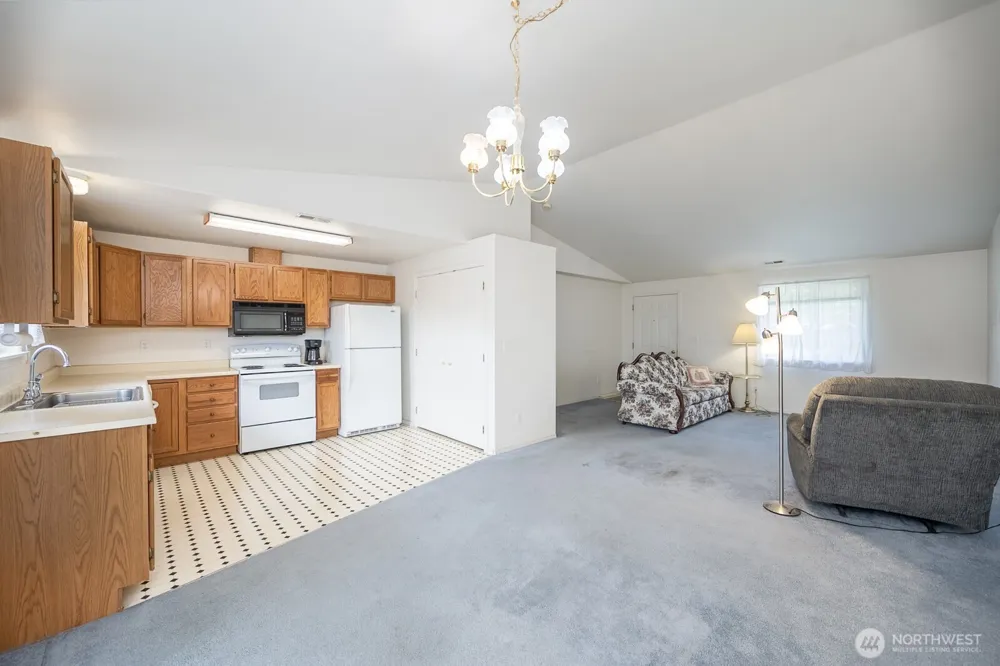 1204 E Hayden Drive Moses Lake, WA 98837
