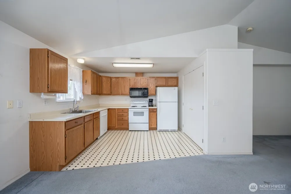 1204 E Hayden Drive Moses Lake, WA 98837