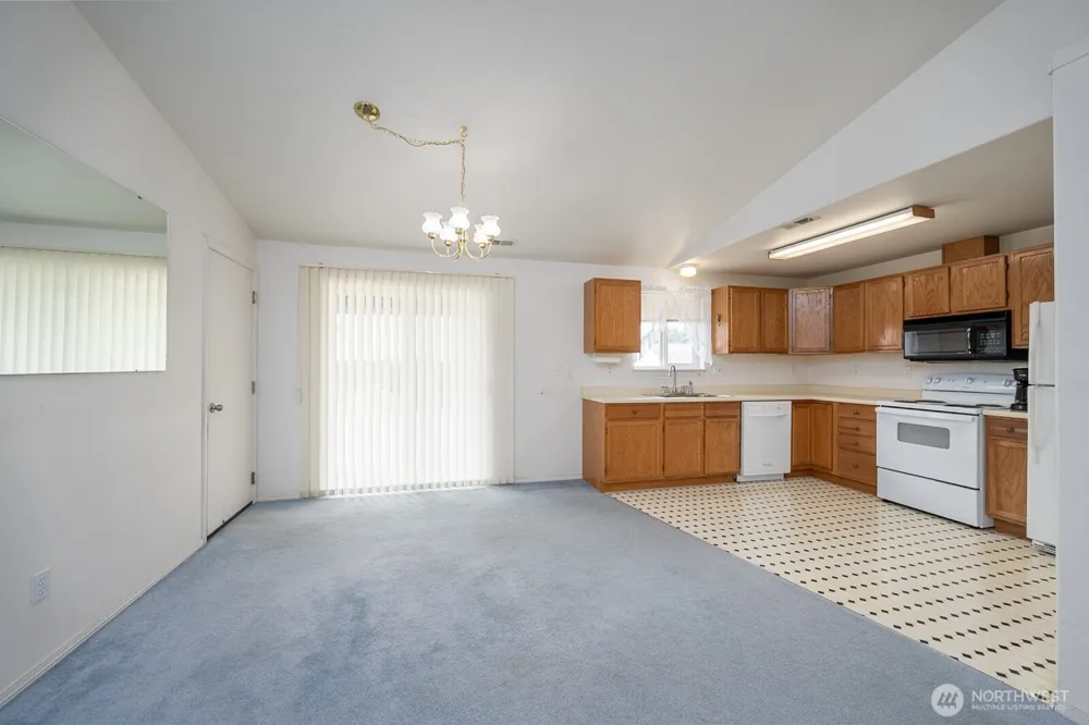 1204 E Hayden Drive Moses Lake, WA 98837