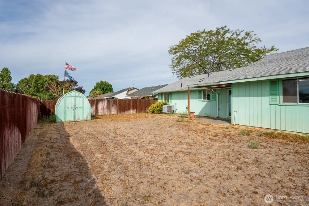 1204 E Hayden Drive Moses Lake, WA 98837