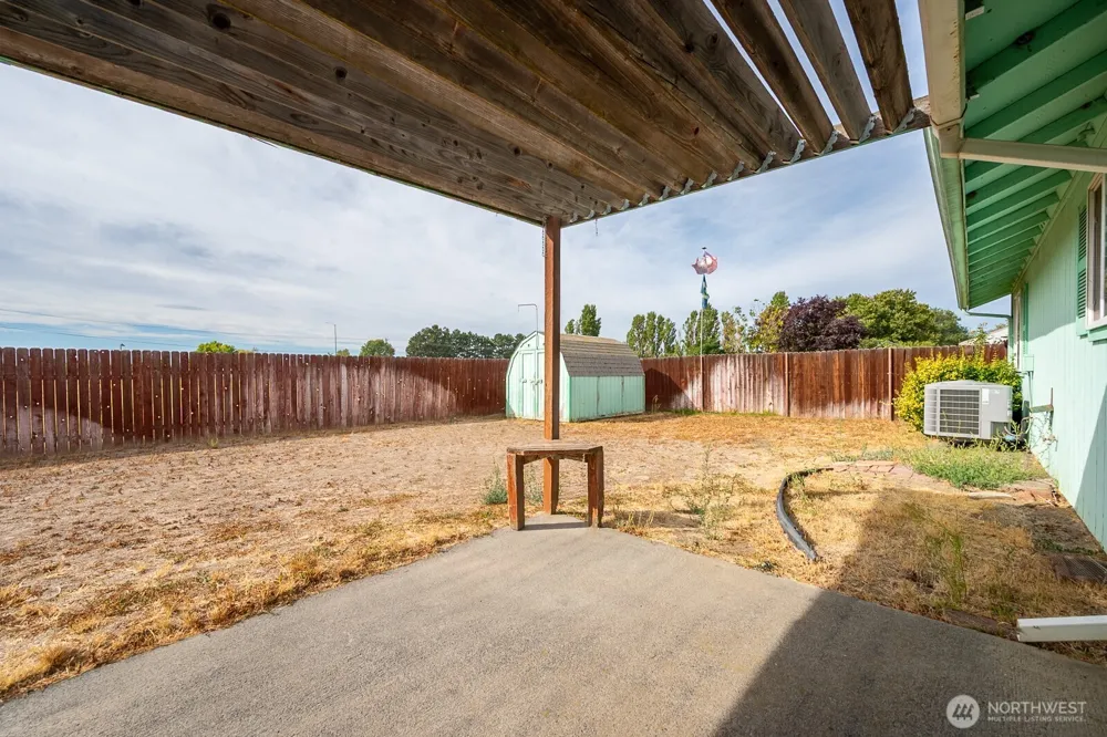 1204 E Hayden Drive Moses Lake, WA 98837