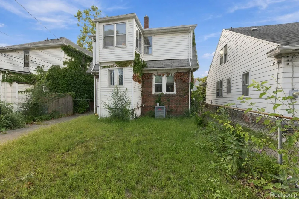 15492 Indiana Street Detroit City, MI 48238