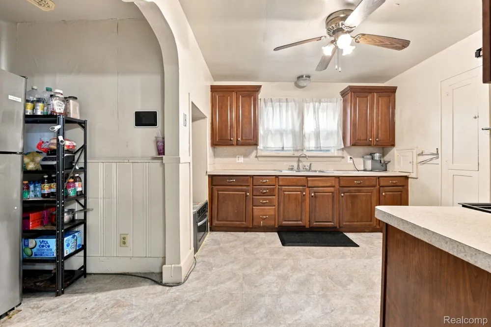 15492 Indiana Street Detroit City, MI 48238