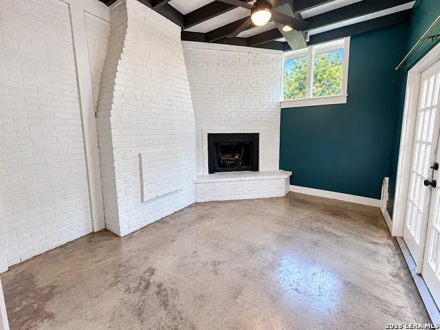 230 W Craig Pl San Antonio, TX 78212