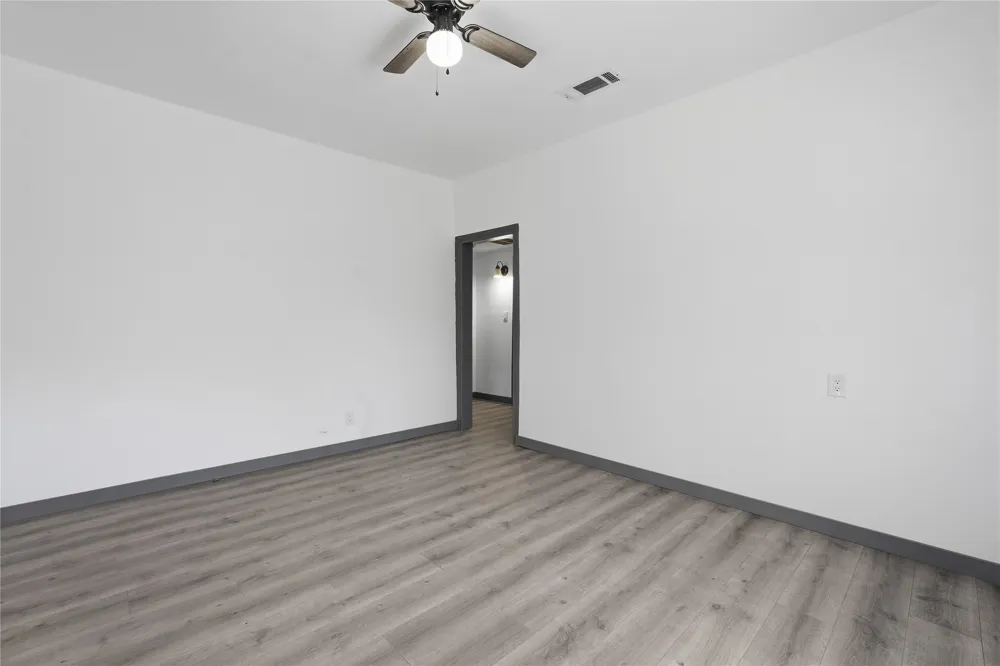 1118 Oxford Street River Oaks, TX 76114