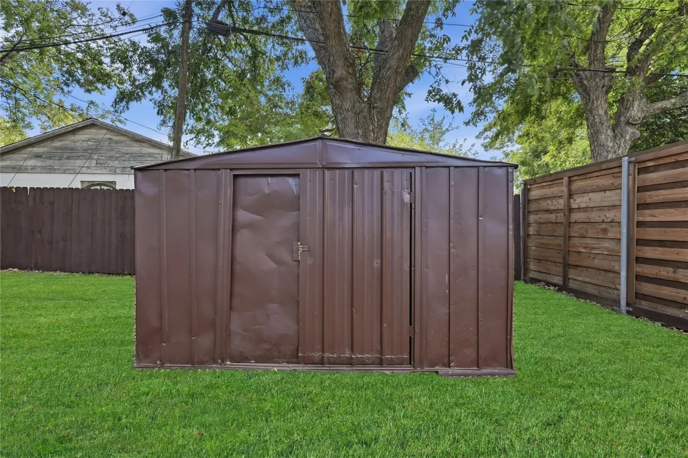 1118 Oxford Street River Oaks, TX 76114