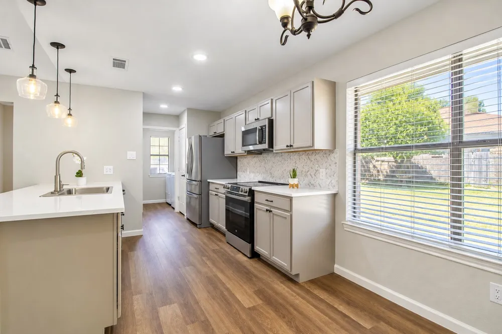 301 Morrison Court Euless, TX 76039