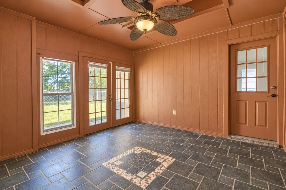 301 Morrison Court Euless, TX 76039