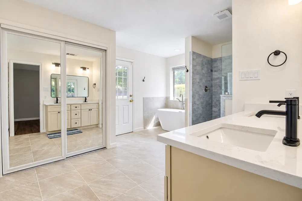 301 Morrison Court Euless, TX 76039