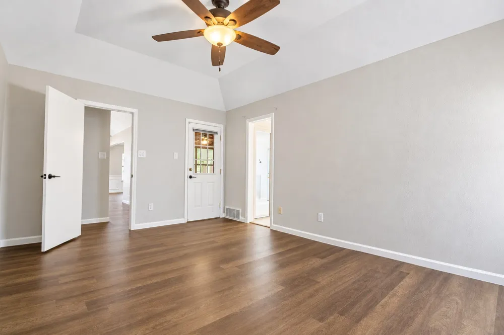 301 Morrison Court Euless, TX 76039