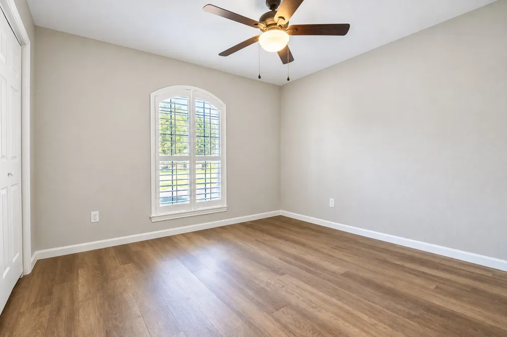 301 Morrison Court Euless, TX 76039
